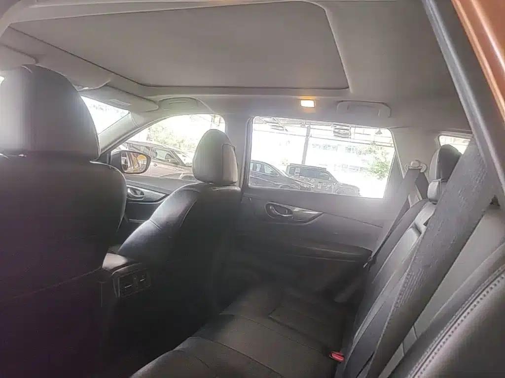 Nissan X-Trail 2014 2.5L CVT Luxury 4WD — миниатюра 18