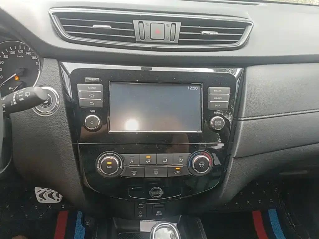 Nissan X-Trail 2017 2.0L CVT Comfort Edition 2WD — миниатюра 13