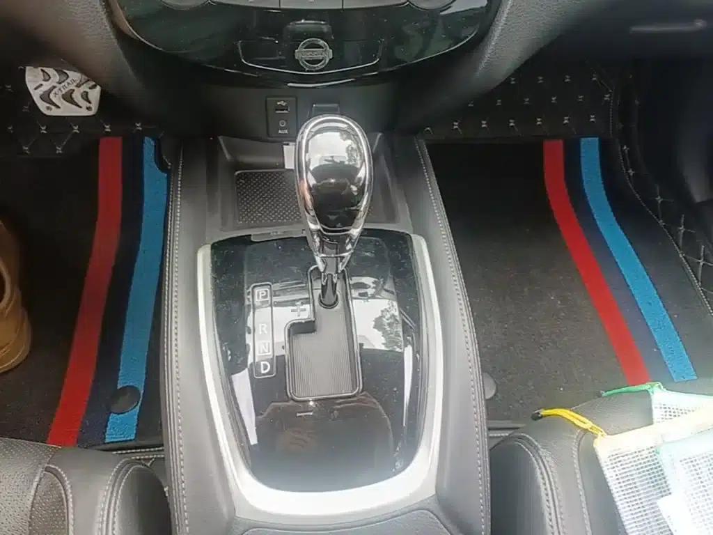 Nissan X-Trail 2017 2.0L CVT Comfort Edition 2WD — миниатюра 14