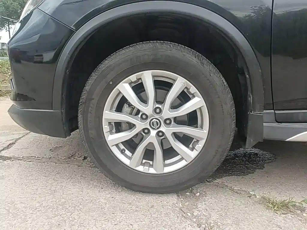 Nissan X-Trail 2017 2.0L CVT Comfort Edition 2WD — миниатюра 23