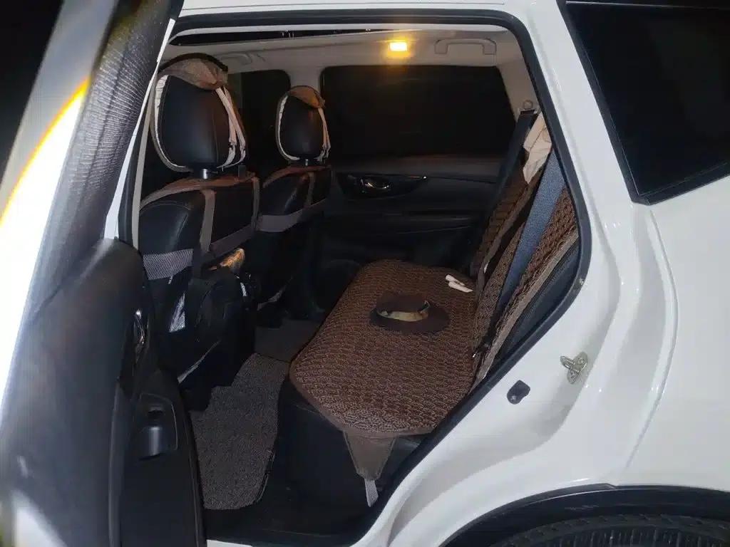 Nissan X-Trail 2017 2.5L CVT Luxury 4WD — миниатюра 15