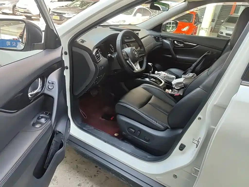 Nissan X-Trail 2020 2.5L XL ITS CVT 4WD Luxury Navigation Edition — миниатюра 16