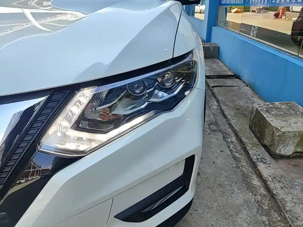 Nissan X-Trail 2020 2.5L XL ITS CVT 4WD Luxury Navigation Edition — миниатюра 24