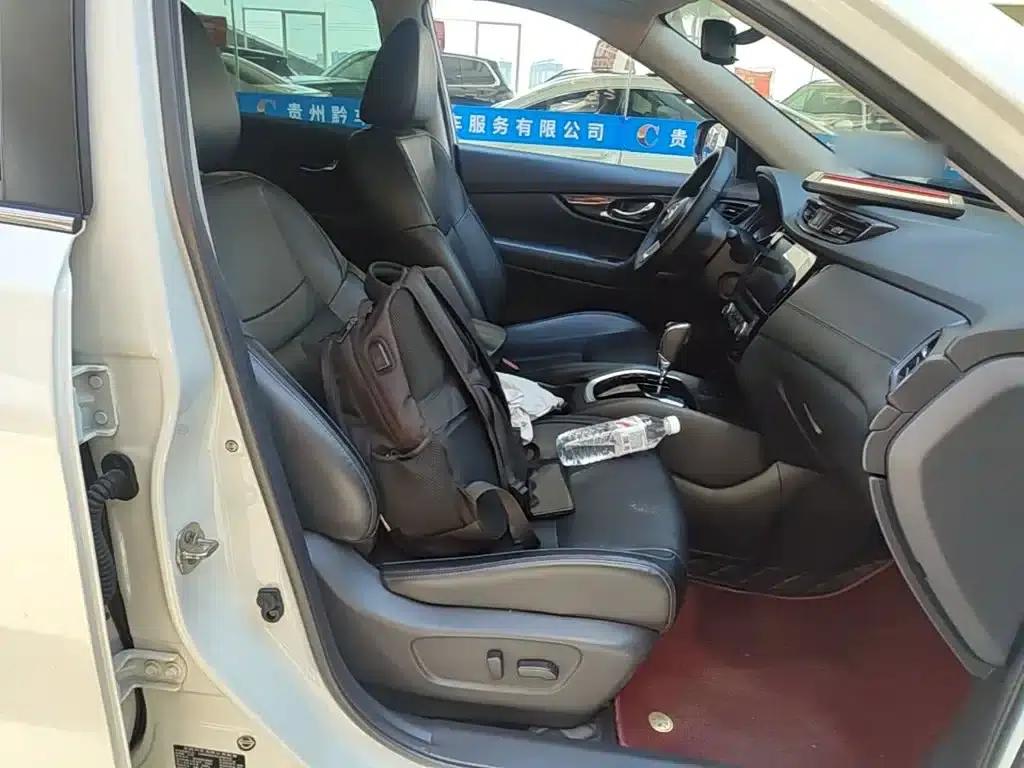 Nissan X-Trail 2020 2.5L XL ITS CVT 4WD Luxury Navigation Edition — миниатюра 25