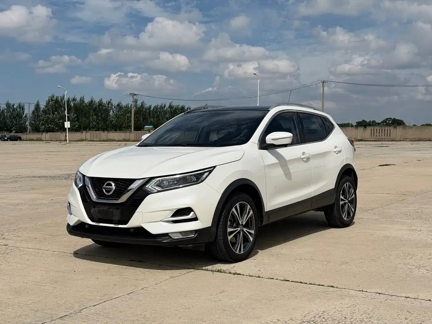 Nissan Qashqai 2022 2.0L CVT XV Prem Luxury Edition — миниатюра 1