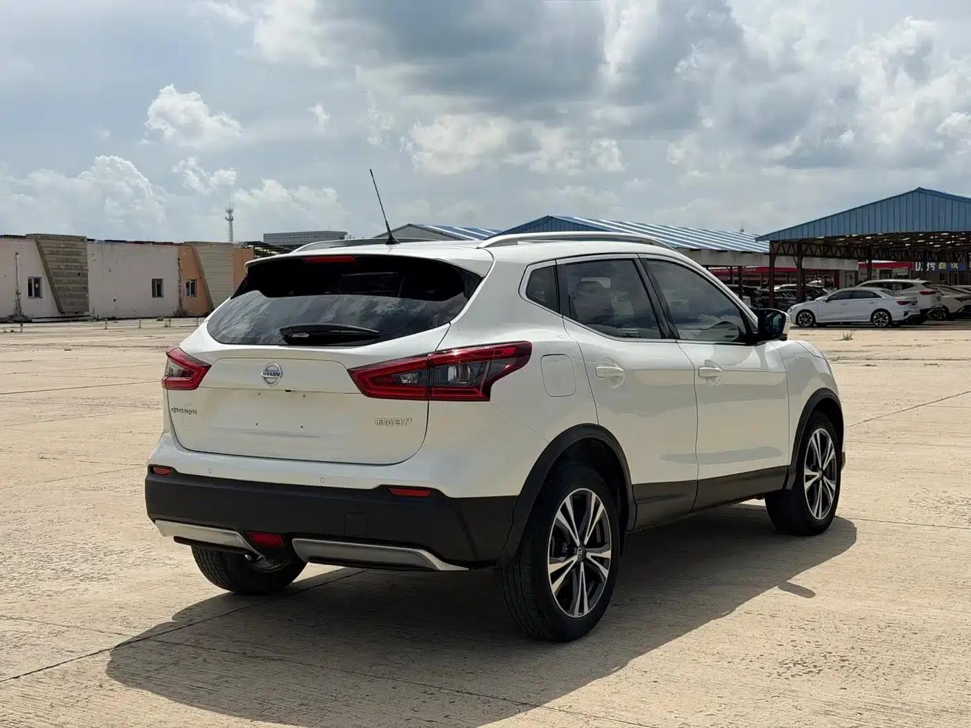 Nissan Qashqai 2022 2.0L CVT XV Prem Luxury Edition — миниатюра 6