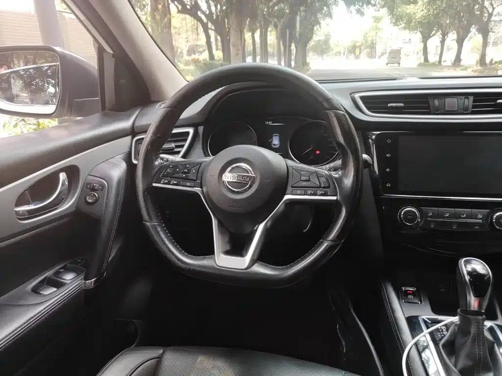 Nissan Qashqai 2021 2.0L CVT Luxury Edition — миниатюра 6
