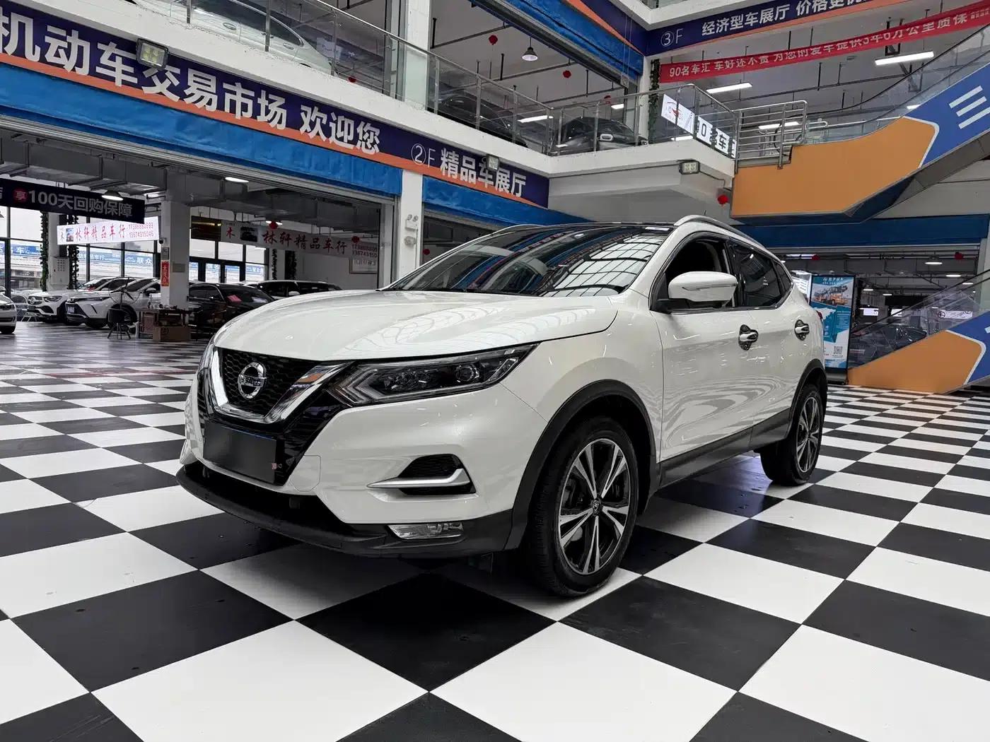 Nissan Qashqai 2022 2.0L CVT XV Prem Luxury Edition — миниатюра 1