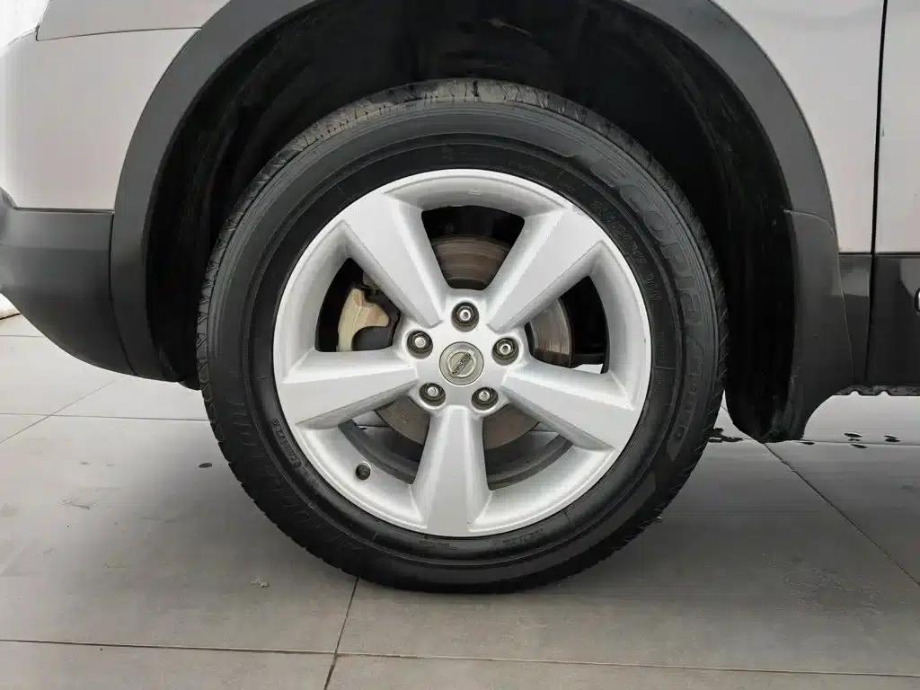 Nissan Qashqai 2012 2.0XV CVT 2WD — миниатюра 17