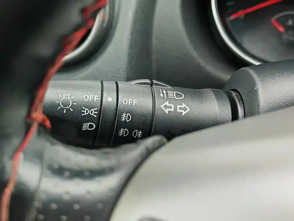 Nissan Qashqai 2012 2.0XV CVT 2WD — миниатюра 21