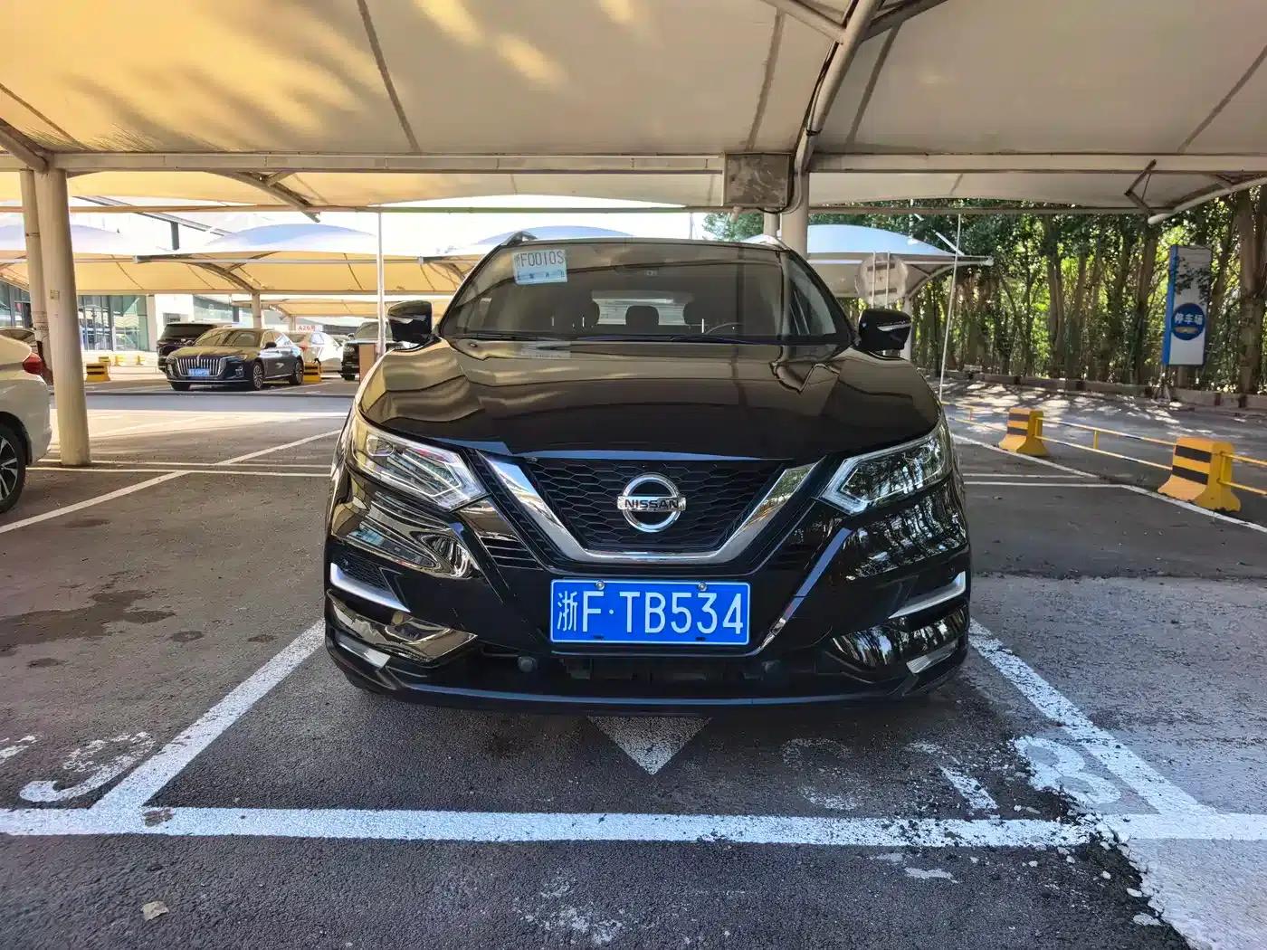 Nissan Qashqai 2022 2.0L CVT XV Prem.Pro Luxury Navigation Edition — миниатюра 2
