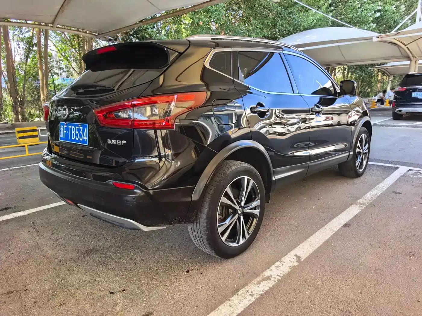 Nissan Qashqai 2022 2.0L CVT XV Prem.Pro Luxury Navigation Edition — миниатюра 17