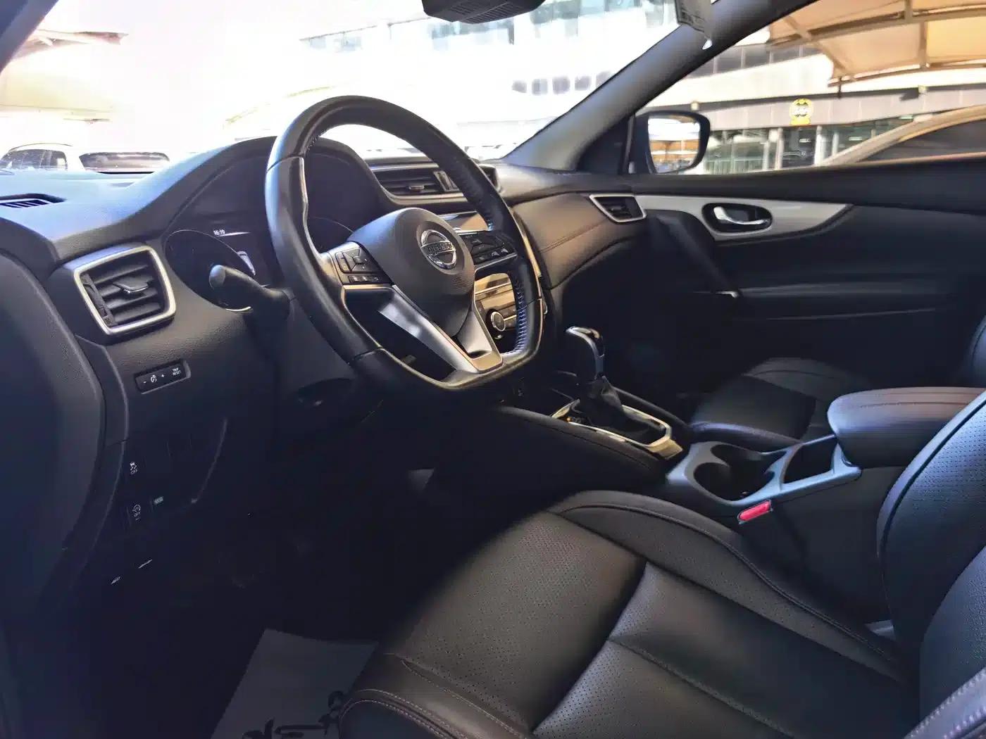 Nissan Qashqai 2022 2.0L CVT XV Prem.Pro Luxury Navigation Edition — миниатюра 5