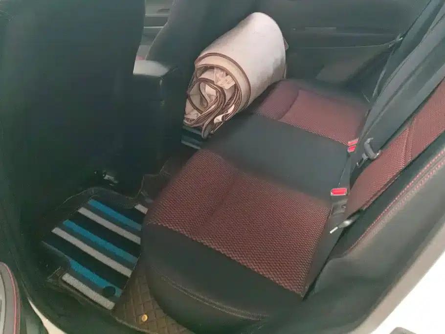 Nissan Qashqai 2016 2.0L CVT Elite Edition — миниатюра 11