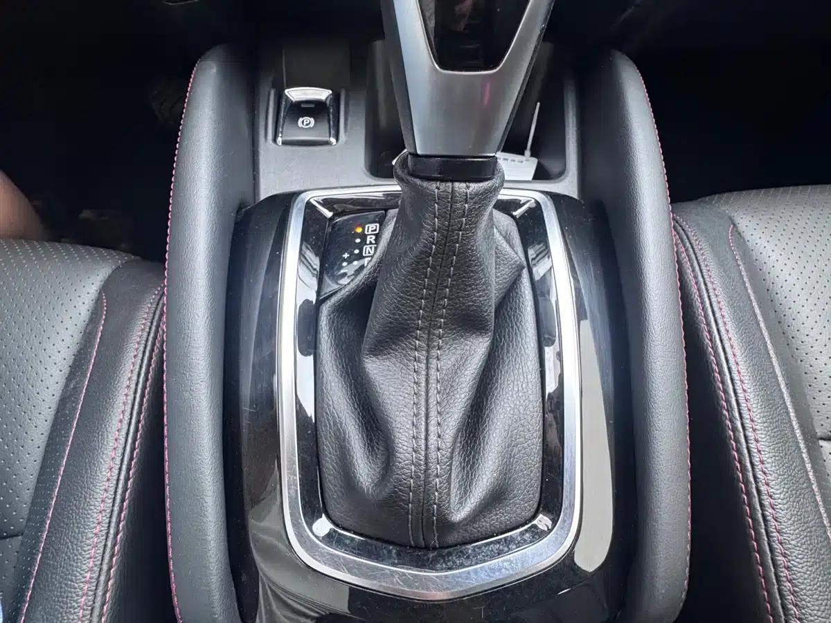 Nissan Qashqai 2022 2.0L CVT XV Prem Luxury Edition — миниатюра 13