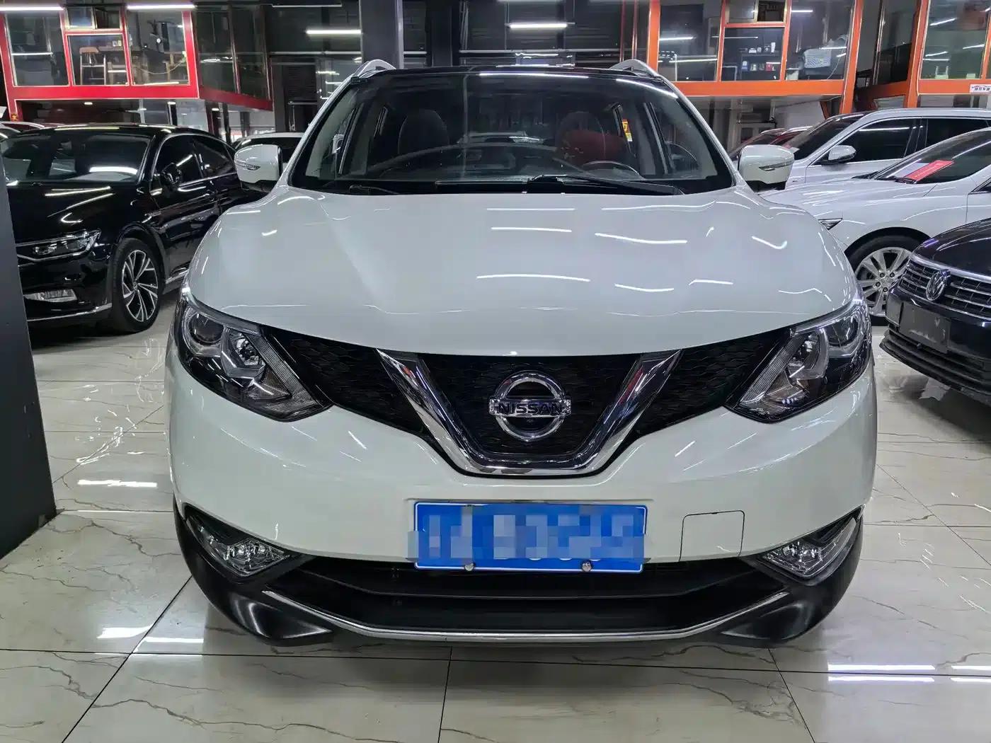 Nissan Qashqai 2016 2.0L CVT Luxury Edition — миниатюра 2