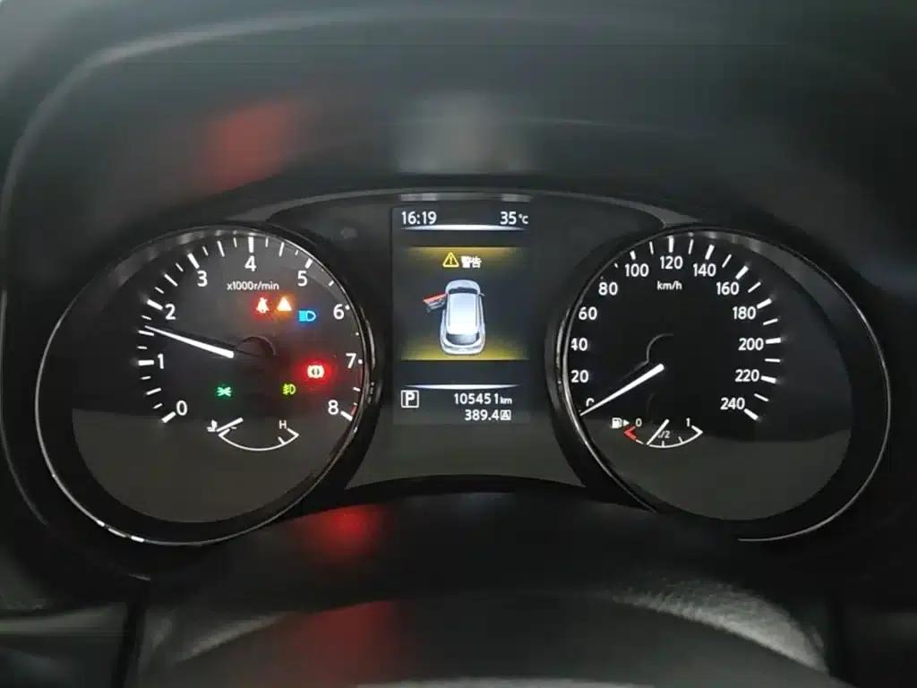 Nissan Qashqai 2016 2.0L CVT Elite Edition — миниатюра 12
