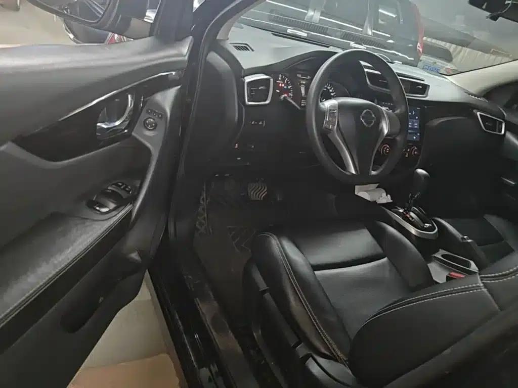 Nissan Qashqai 2016 2.0L CVT Elite Edition — миниатюра 16