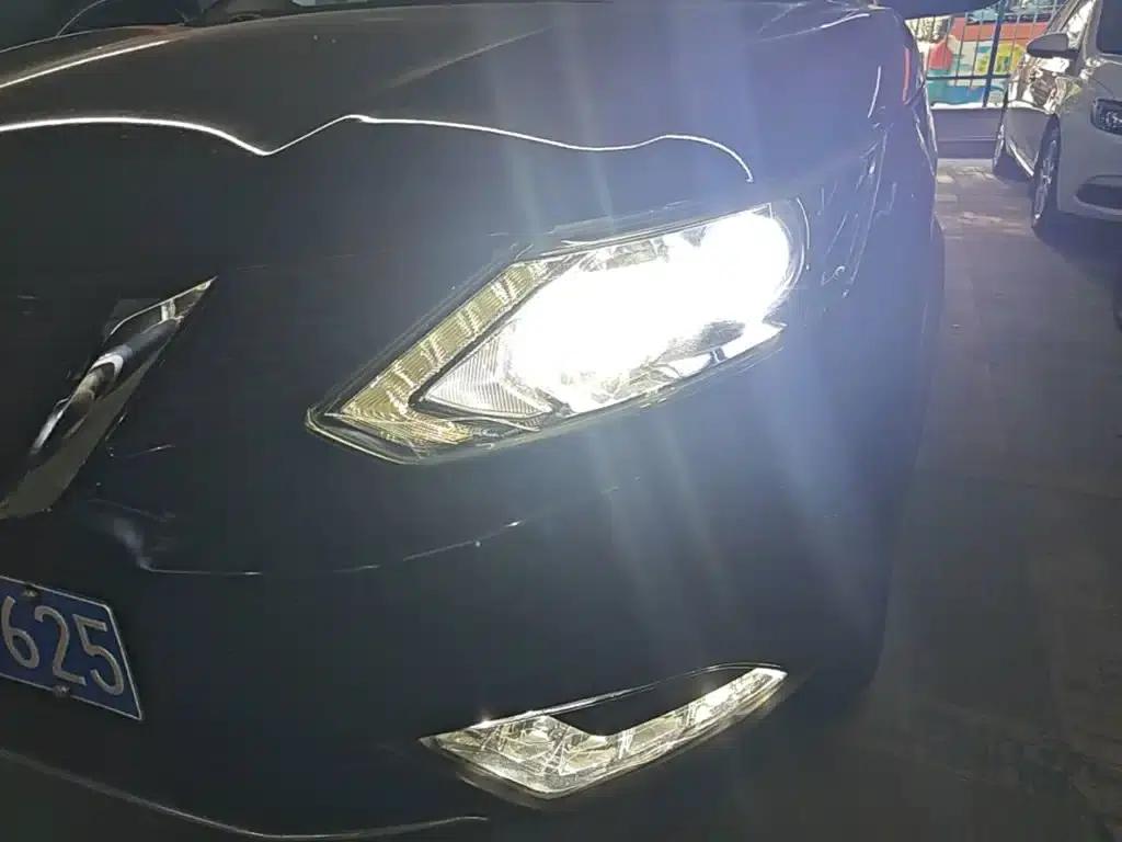 Nissan Qashqai 2016 2.0L CVT Elite Edition — миниатюра 24
