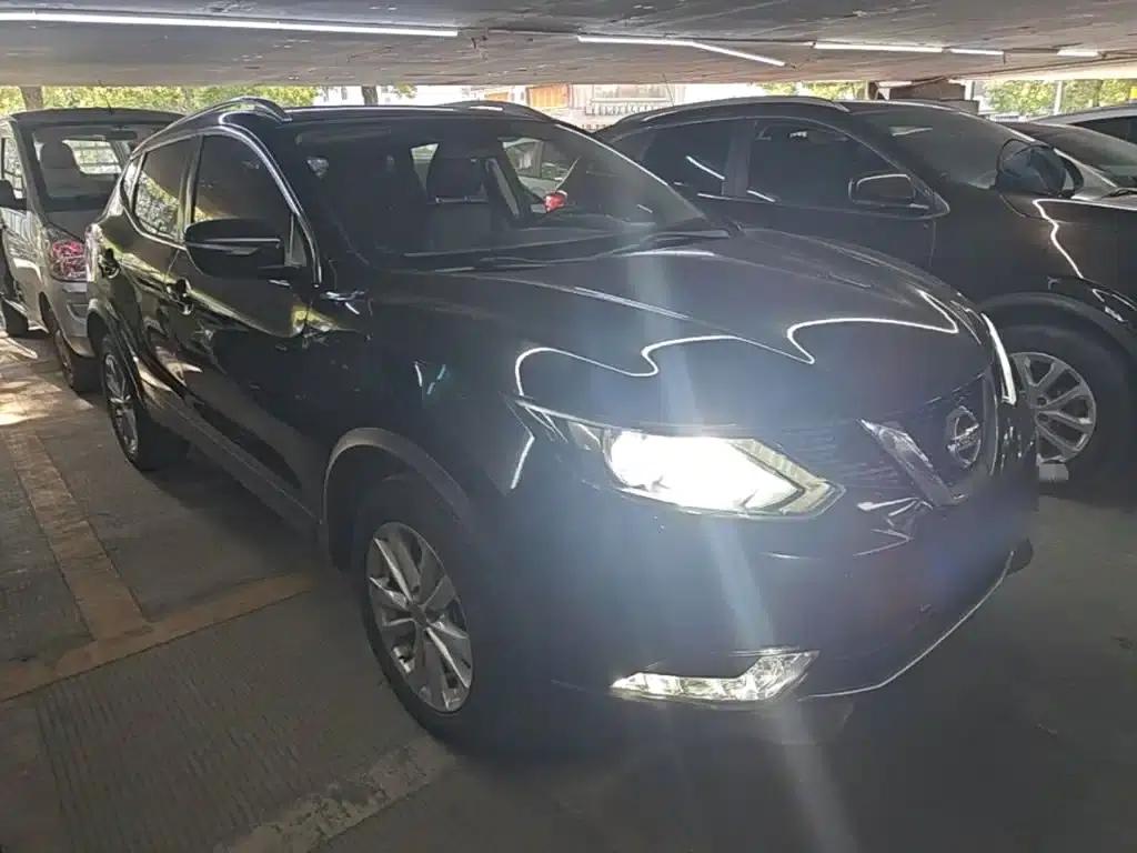 Nissan Qashqai 2016 2.0L CVT Elite Edition — миниатюра 4