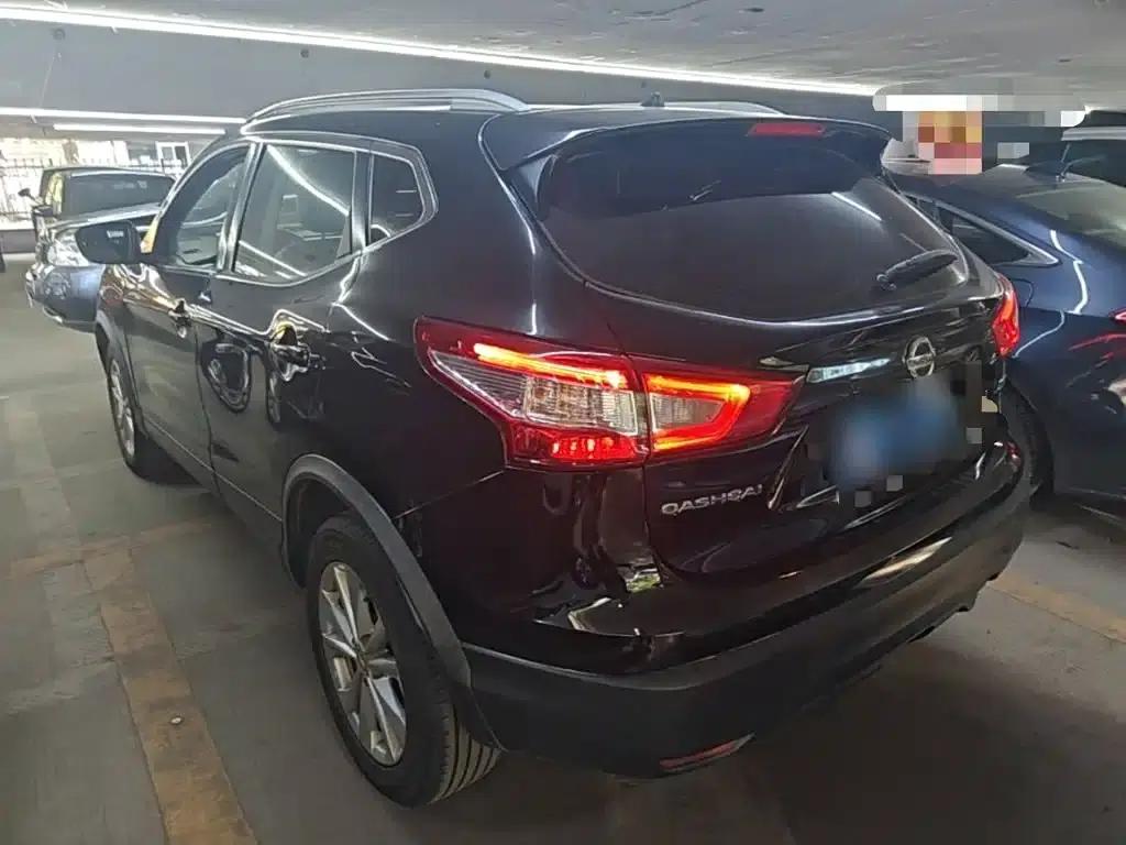 Nissan Qashqai 2016 2.0L CVT Elite Edition — миниатюра 5