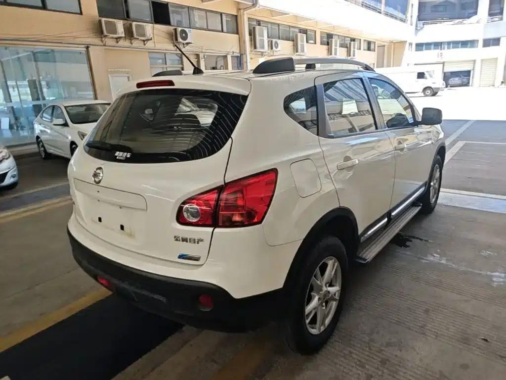 Nissan Qashqai 2012 2.0XL Fire CVT 2WD — миниатюра 7