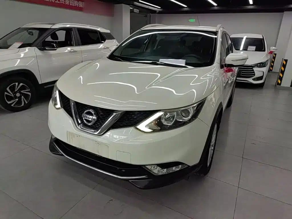 Nissan Qashqai 2016 2.0L CVT Elite Edition — миниатюра 1