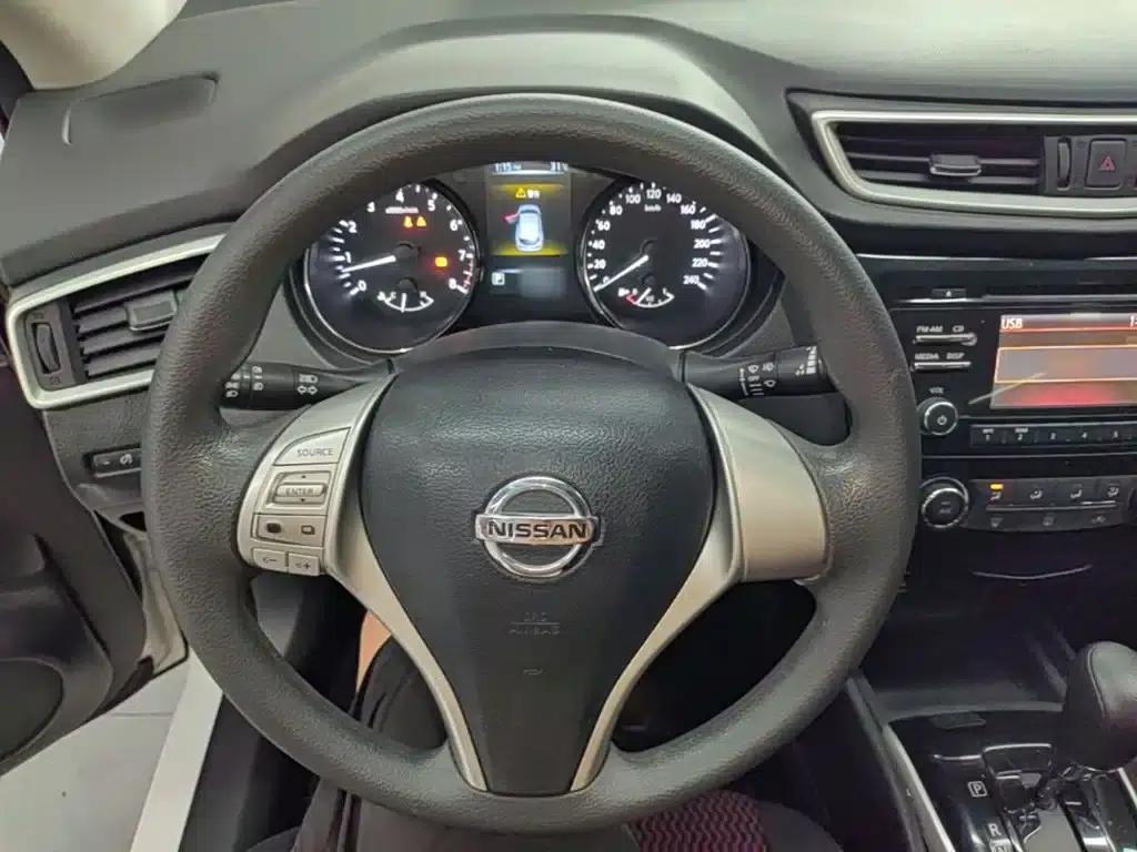 Nissan Qashqai 2016 2.0L CVT Elite Edition — миниатюра 11