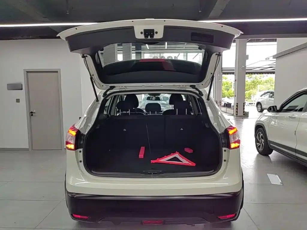 Nissan Qashqai 2016 2.0L CVT Elite Edition — миниатюра 19
