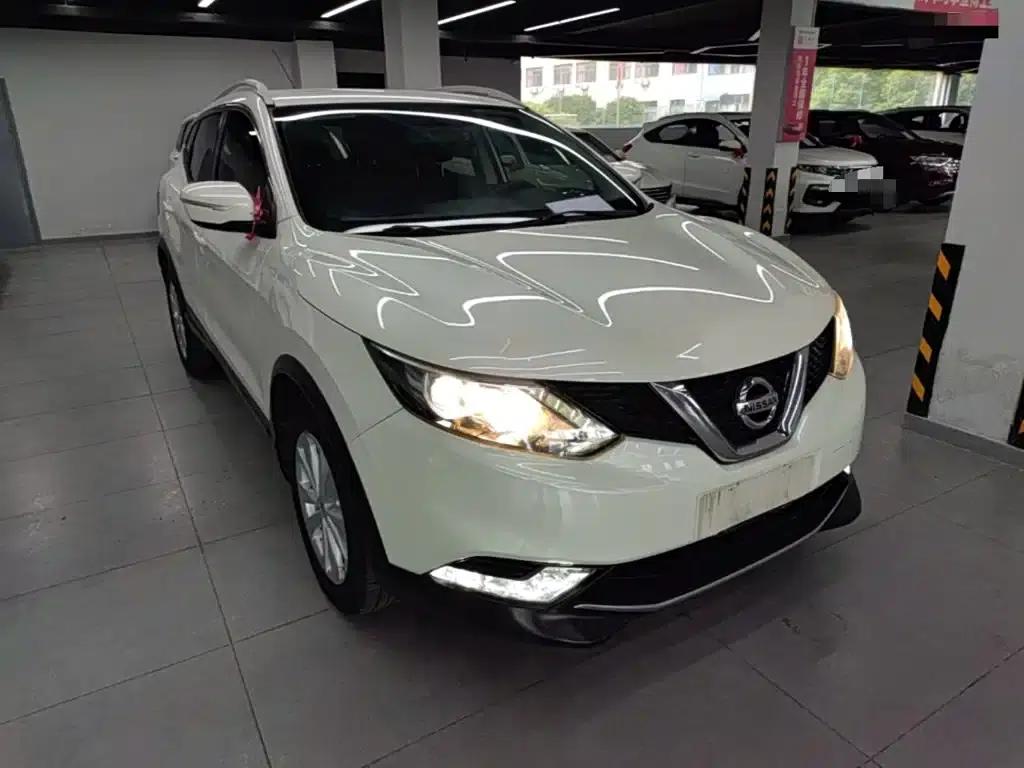Nissan Qashqai 2016 2.0L CVT Elite Edition — миниатюра 4