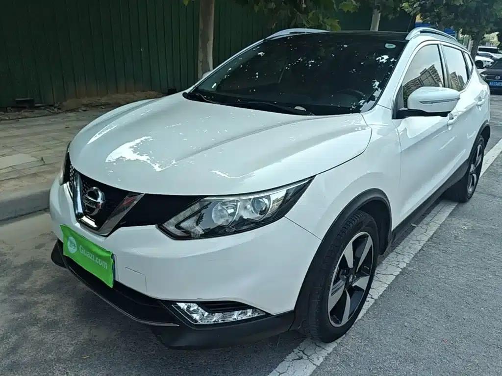 Nissan Qashqai 2016 2.0L CVT Luxury Edition — миниатюра 1