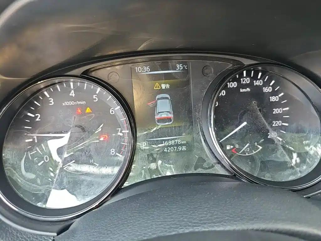 Nissan Qashqai 2016 2.0L CVT Luxury Edition — миниатюра 12