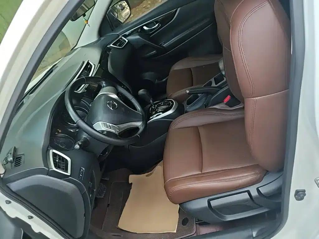 Nissan Qashqai 2016 2.0L CVT Luxury Edition — миниатюра 15