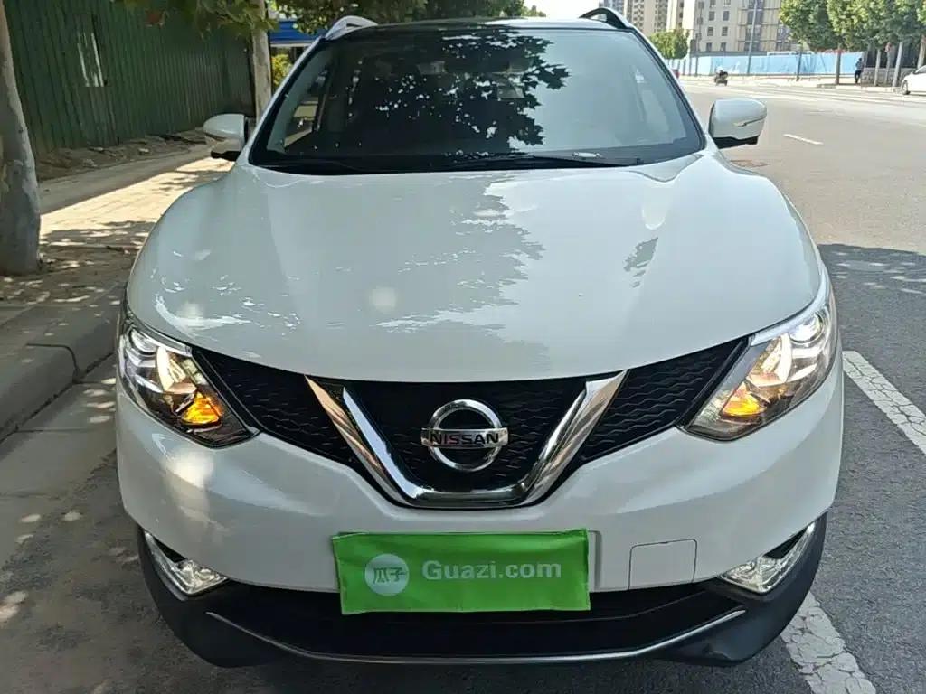Nissan Qashqai 2016 2.0L CVT Luxury Edition — миниатюра 3