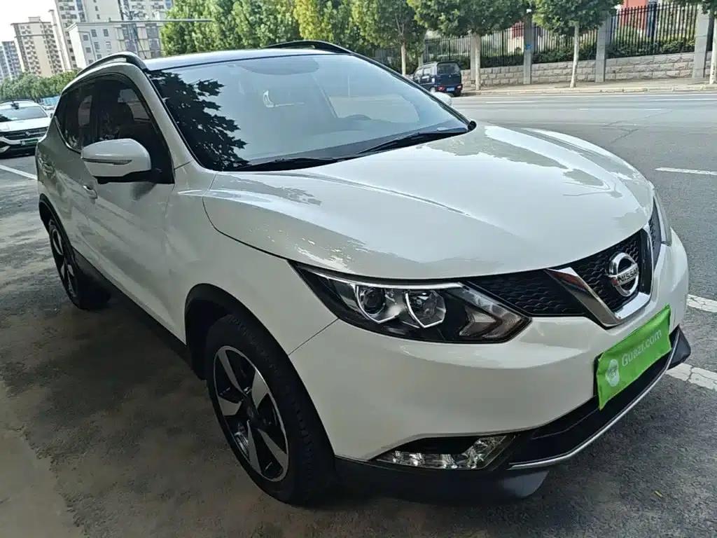 Nissan Qashqai 2016 2.0L CVT Luxury Edition — миниатюра 4