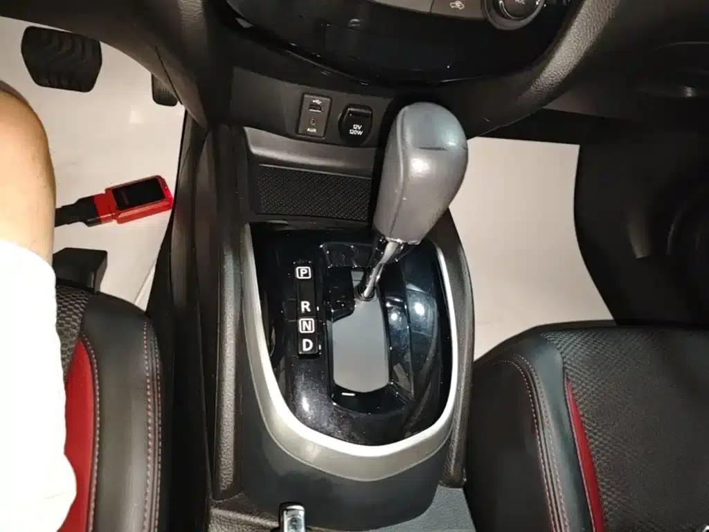 Nissan Qashqai 2017 2.0L CVT Luxury Edition (China VI Emission Standard) — миниатюра 14