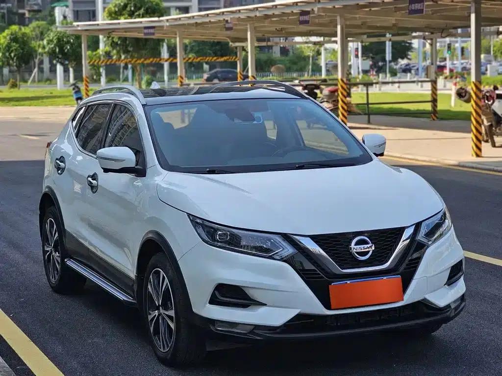 Nissan Qashqai 2019 2.0L CVT Luxury Edition — миниатюра 3