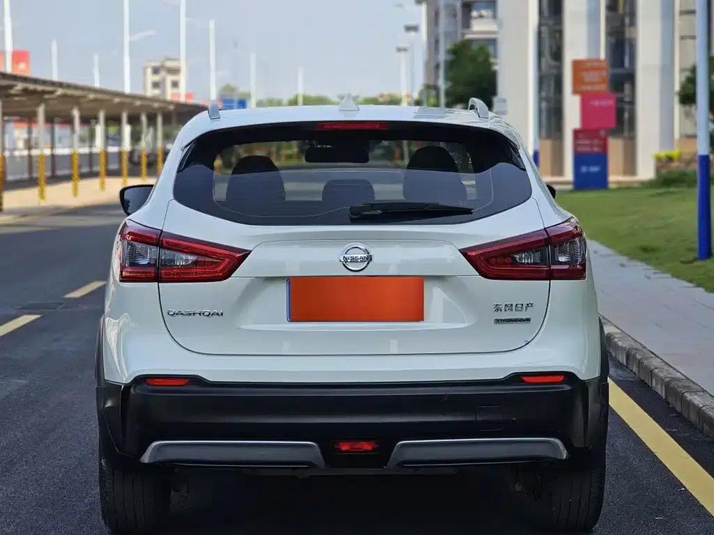 Nissan Qashqai 2019 2.0L CVT Luxury Edition — миниатюра 5
