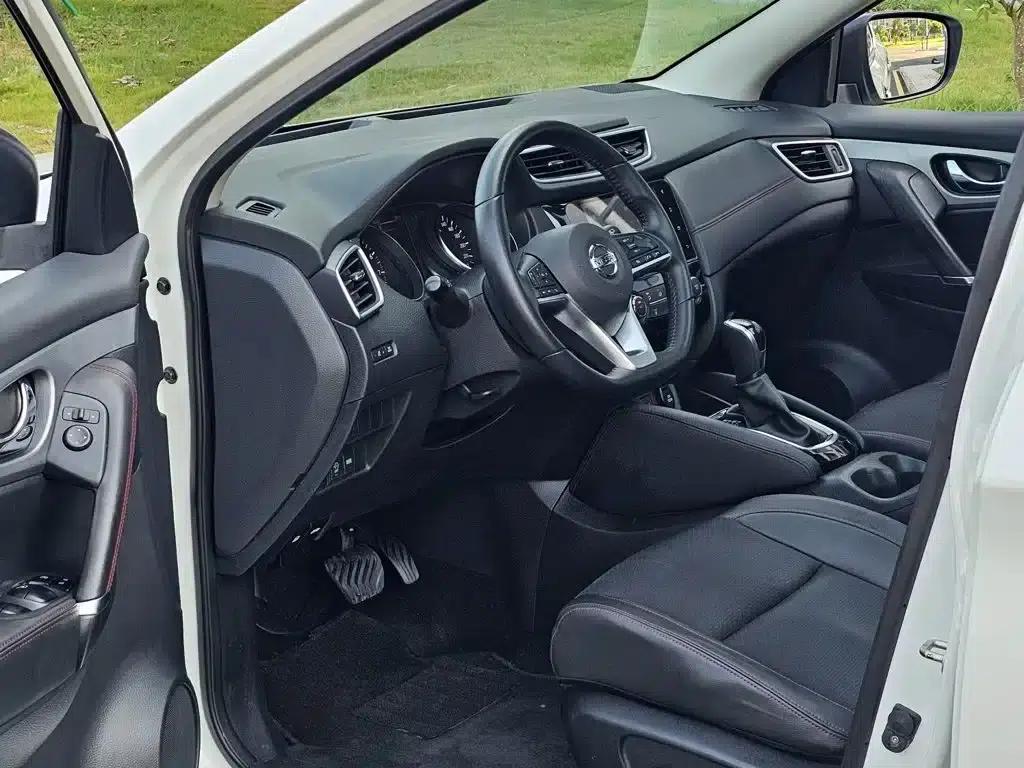 Nissan Qashqai 2019 2.0L CVT Luxury Edition — миниатюра 10