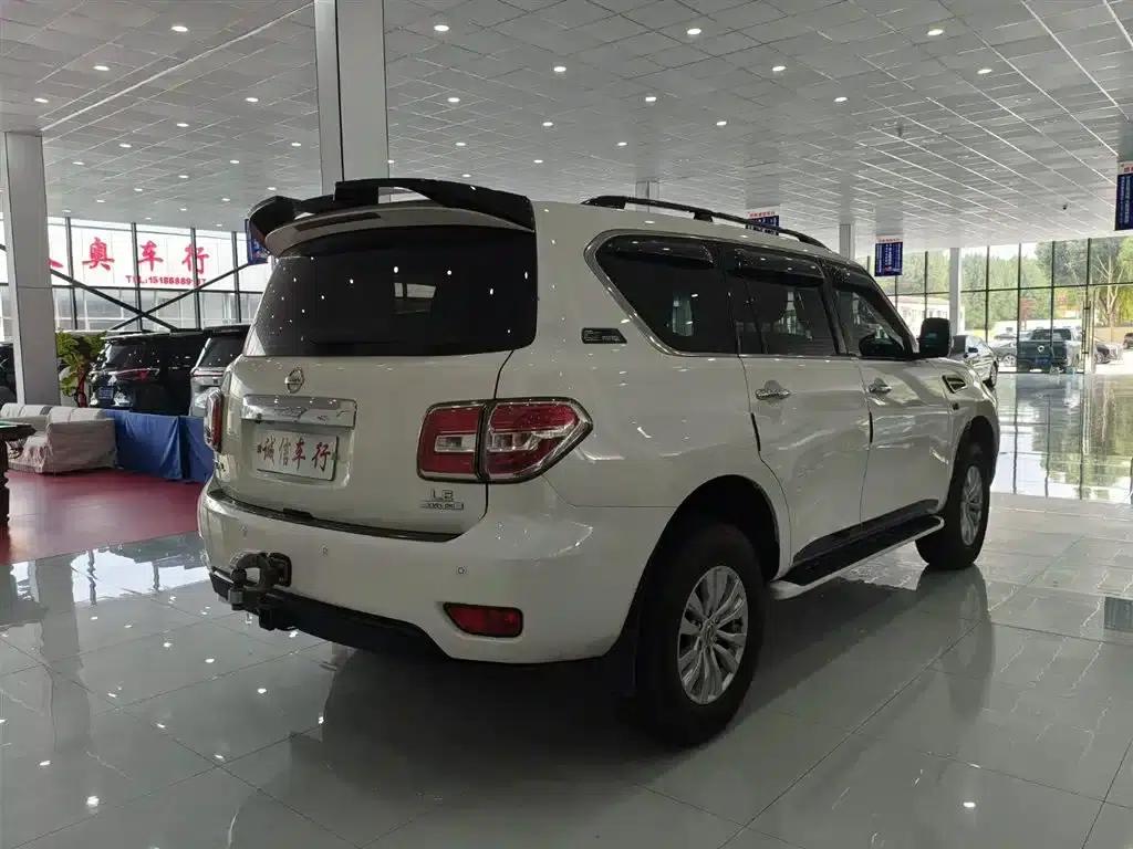 Nissan Patrol 2018 5.6L Standard Edition — миниатюра 4