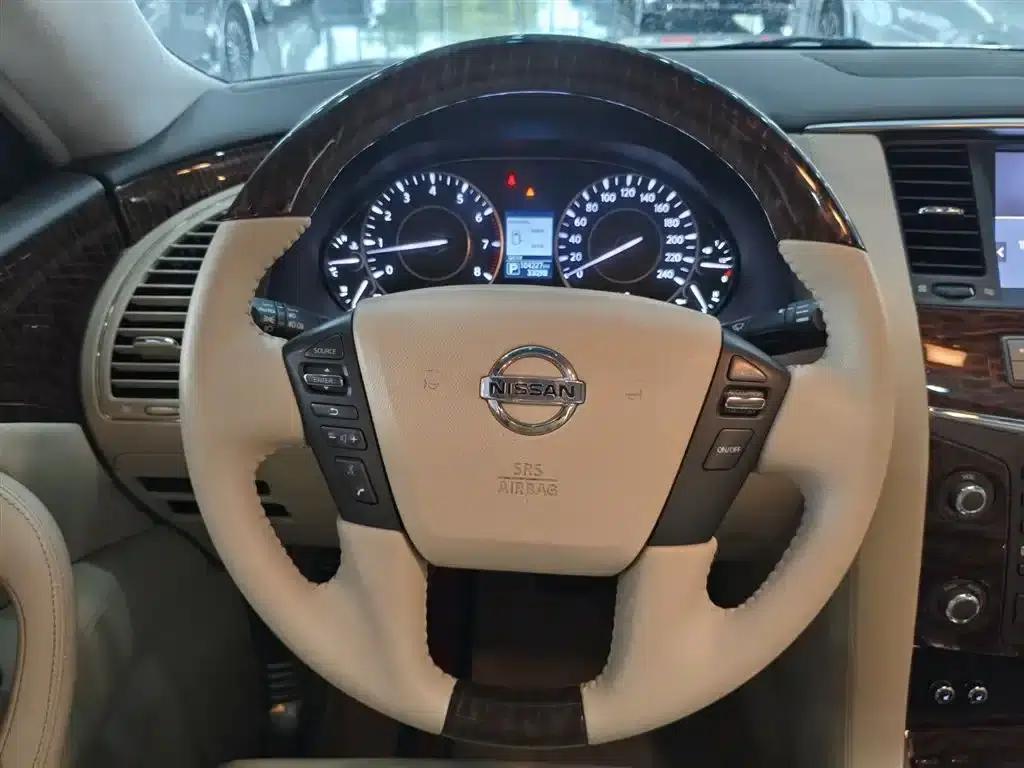 Nissan Patrol 2018 5.6L Standard Edition — миниатюра 9