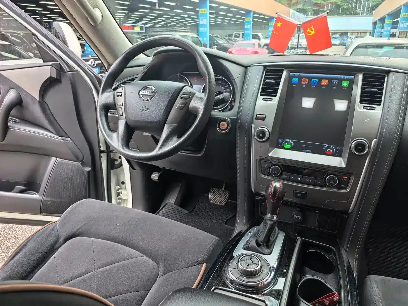 Nissan Patrol 2018 4.0L Flagship Edition — миниатюра 12