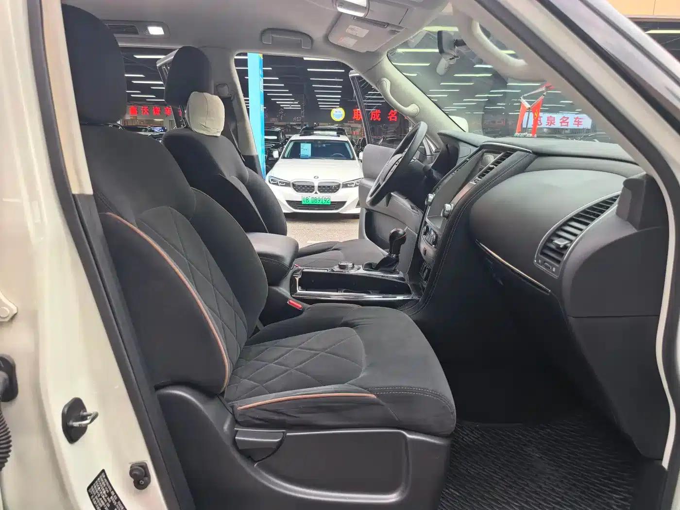Nissan Patrol 2018 4.0L Flagship Edition — миниатюра 17