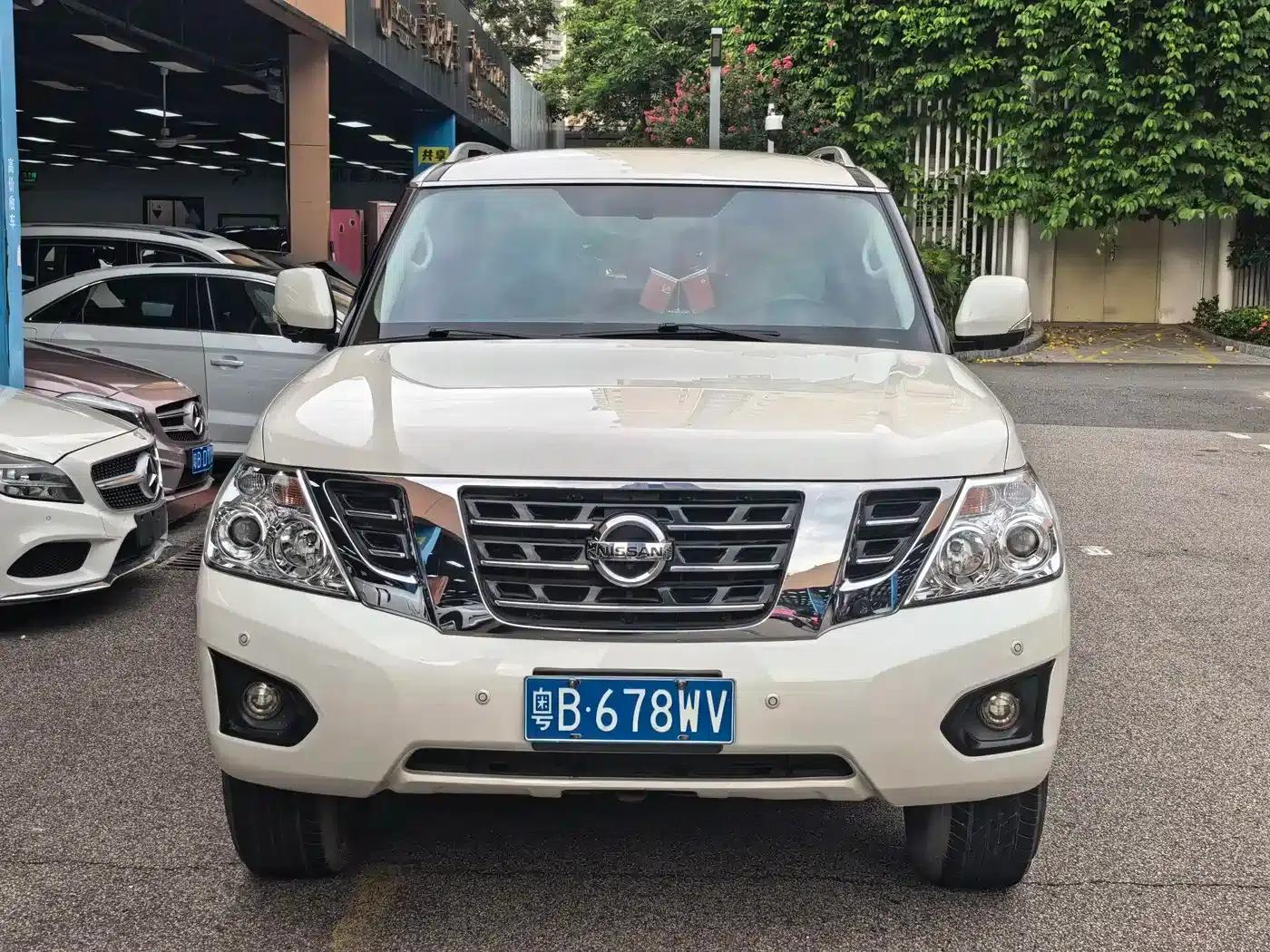 Nissan Patrol 2018 4.0L Flagship Edition — миниатюра 5