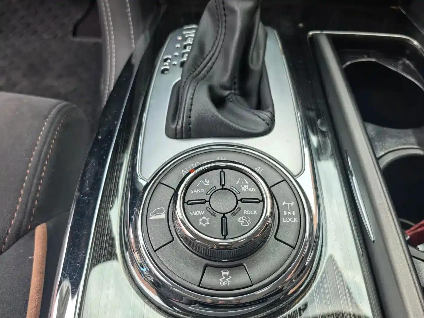 Nissan Patrol 2018 4.0L Flagship Edition — миниатюра 9
