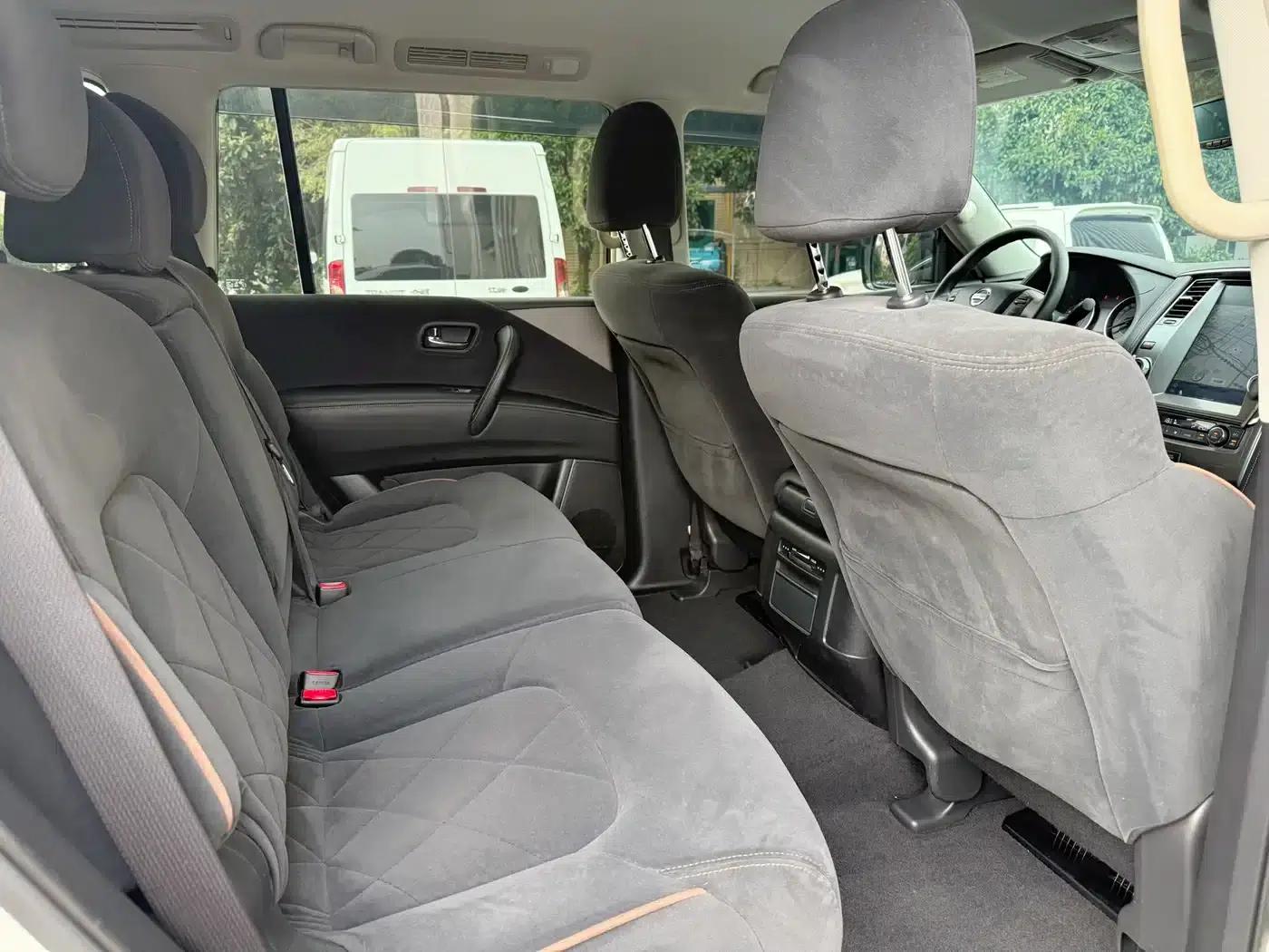 Nissan Patrol 2018 4.0L Leader Edition — миниатюра 12