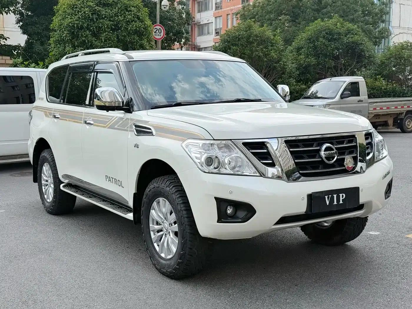 Nissan Patrol 2018 4.0L Leader Edition — миниатюра 3