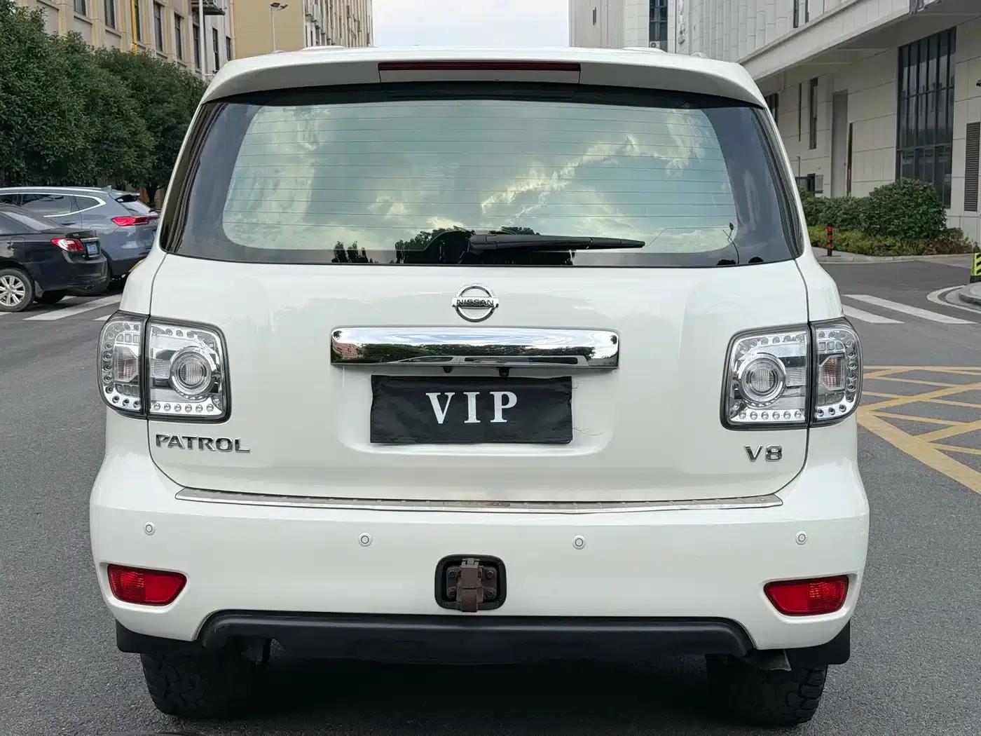 Nissan Patrol 2018 4.0L Leader Edition — миниатюра 7