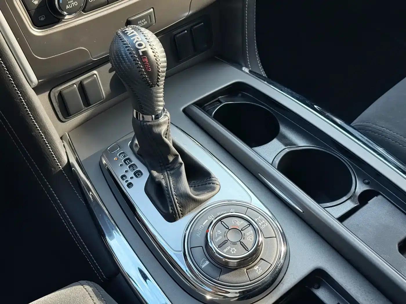 Nissan Patrol 2018 4.0L Leader Edition — миниатюра 10