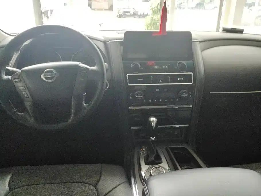 Nissan Patrol 2018 4.0L Flagship Edition — миниатюра 12